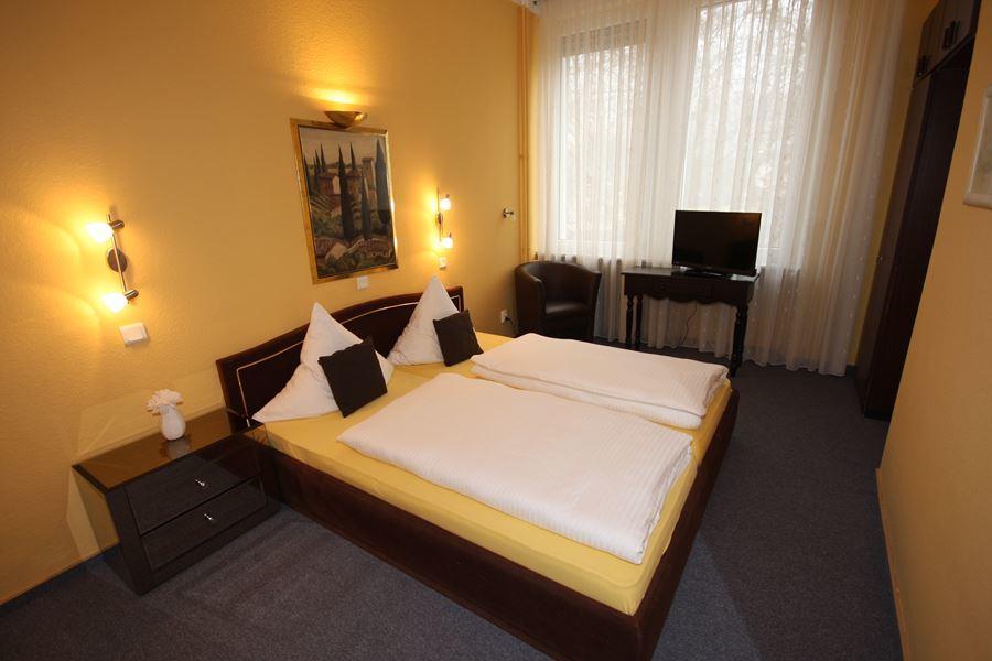 Hotel Romerhof Бинген-на-Рейне Экстерьер фото